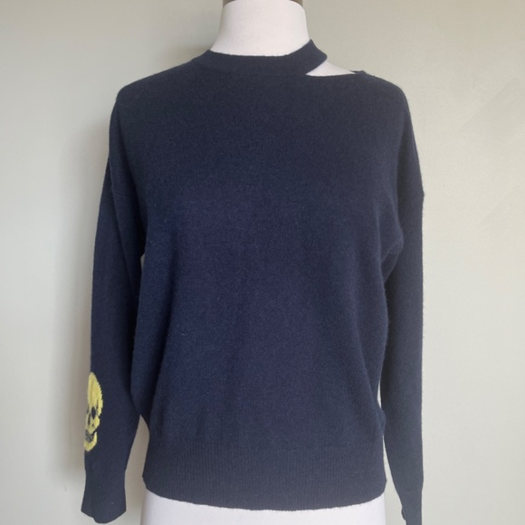 360 CASHMERE Rue Cutout Skull Print Navy Cashmere Cold Shoulder Pullover Sweater - Picture 3 of 13